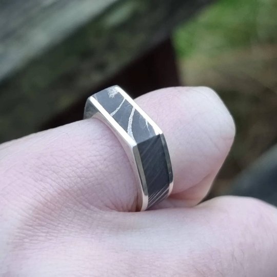 Damascus and Silver Signet Ring - AlfiesHandCrafts